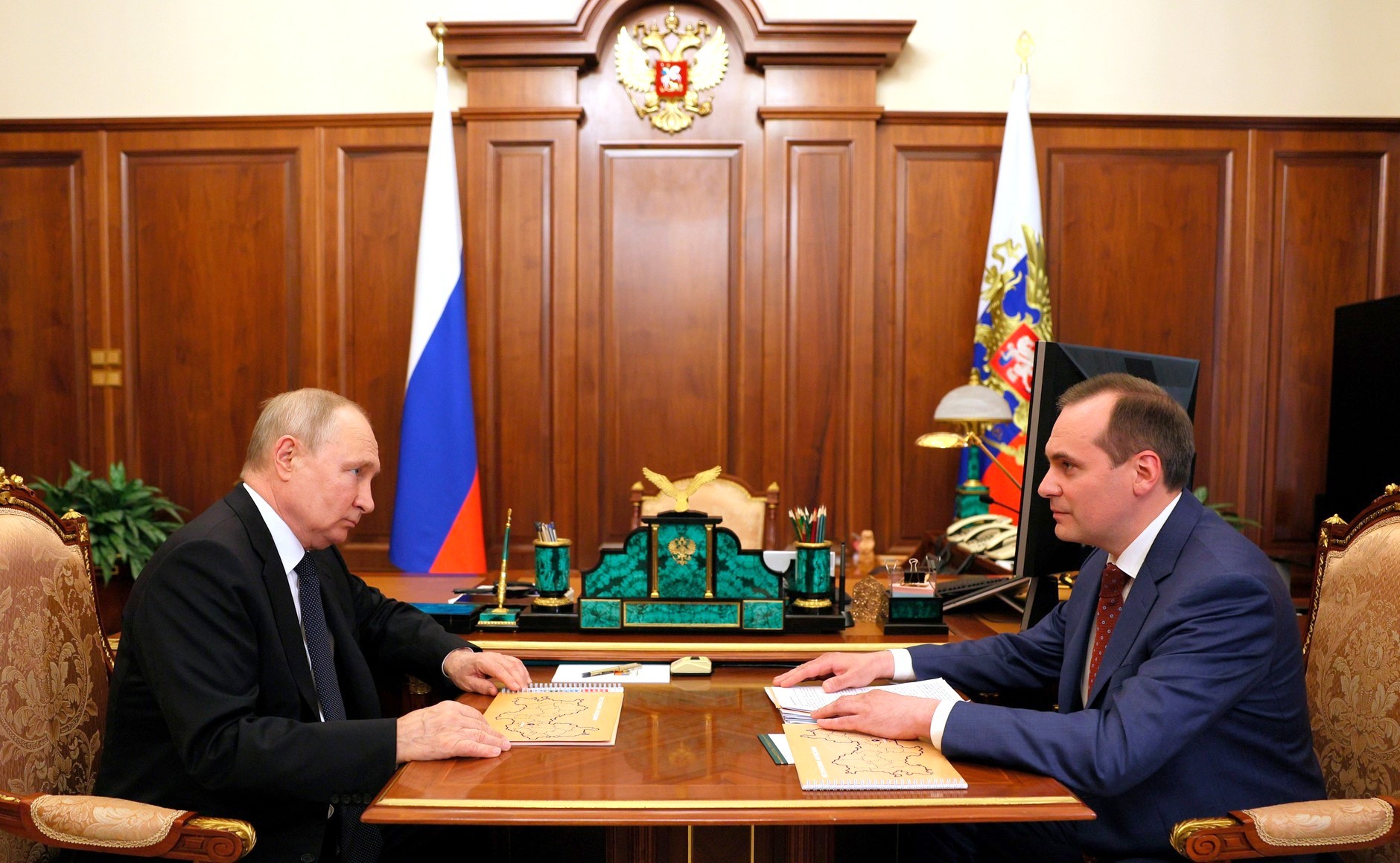 В Кремле состоялась встреча Президента России Владимира Путина с Главой Республики Мордовия Артёмом Здуновым.